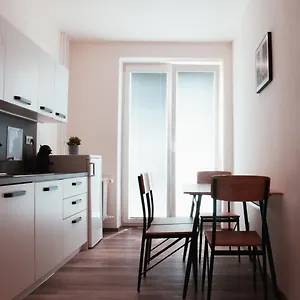 Zarohem 2 Bedrooms In Center With Balcony , Brno Česká republika
